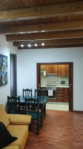The Romanic Wall Apartaments