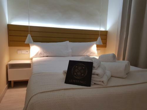Hostal Le Petit Pal�-fuencarral