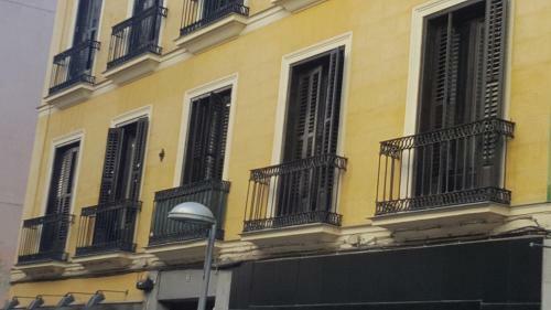 Hostal Le Petit Pal�-fuencarral