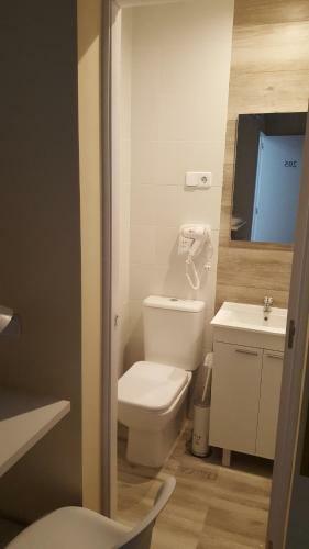 Hostal Le Petit Pal�-fuencarral