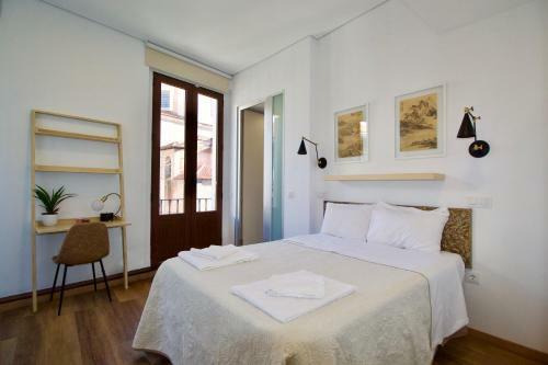 Hostal The Bridge Huertas