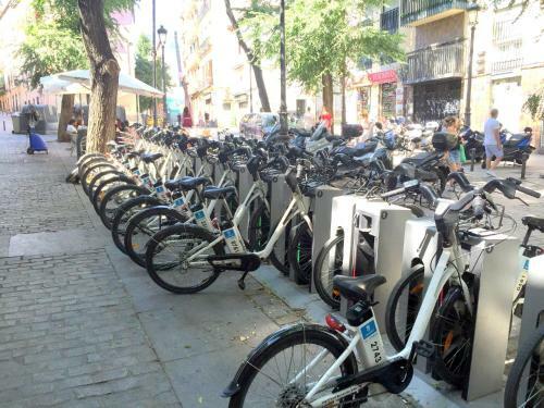 Moderno Apartamento En Lavapi�s
