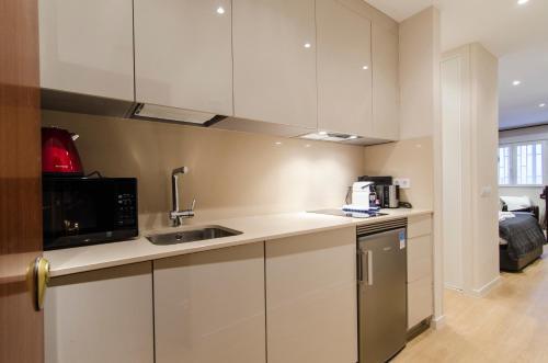 Apartment Plaza de Pedro Zerolo, 2