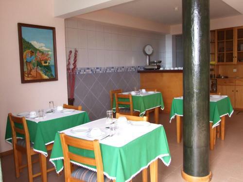 Hostal Residencial Pina