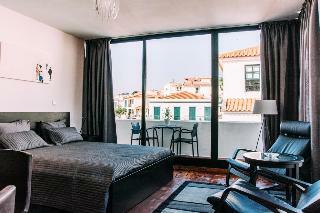 Arts In Hostel & Apartments Pina