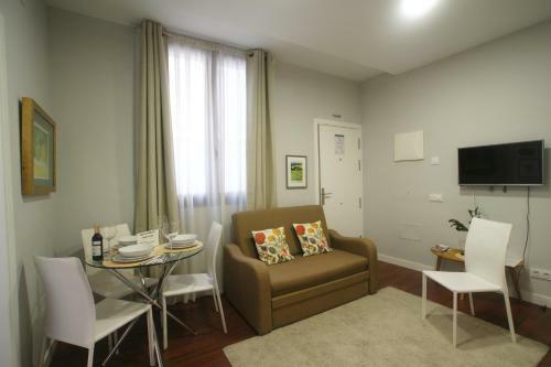 Apartamento Al Lado de Gran Via - Pink