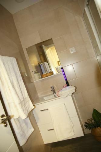 Apartamento Al Lado de Gran Via - Pink