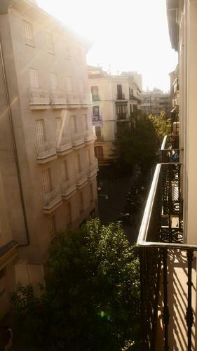 Apartamento Al Lado de Gran Via - Pink