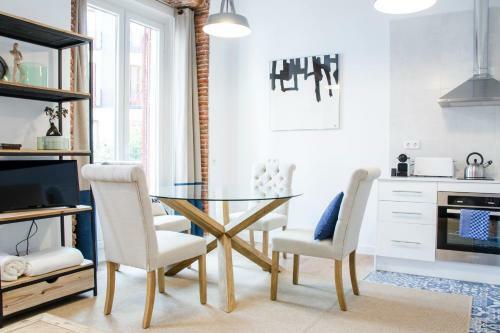 Apartamento Espoz Y Mina 20, 1� A