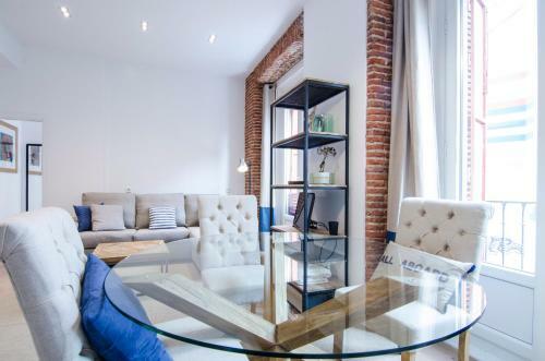 Apartamento Espoz Y Mina 20, 1� A