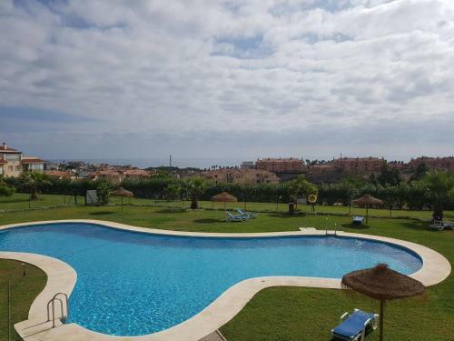 Sunny, Quiet And Spacious Apartment Nearby The Sea
