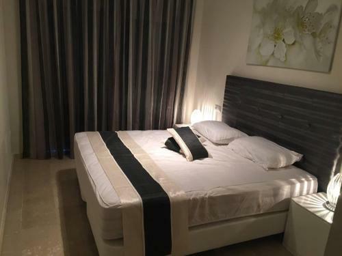 Sunny, Quiet And Spacious Apartment Nearby The Sea