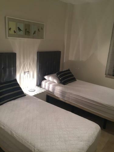 Sunny, Quiet And Spacious Apartment Nearby The Sea