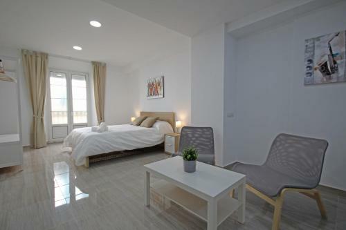 Apartamento Esparteros 6, Estudios
