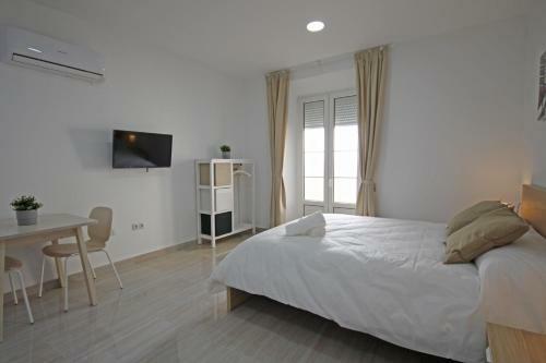Apartamento Esparteros 6, Estudios
