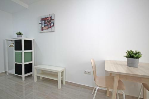 Apartamento Esparteros 6, Estudios