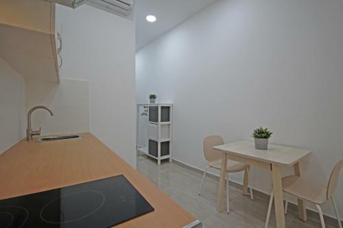 Apartamento Esparteros 6, Estudios