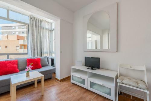 Apartamento Estudio En Paseo Mar�timo Frente A La Playa
