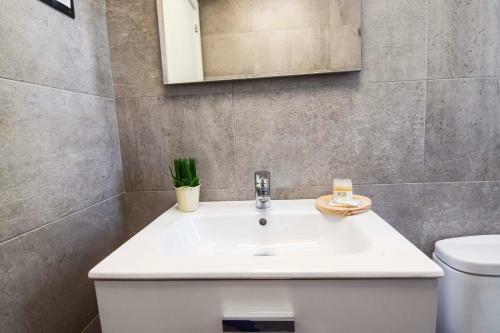 Apartamento Letmalaga Carlos Haya