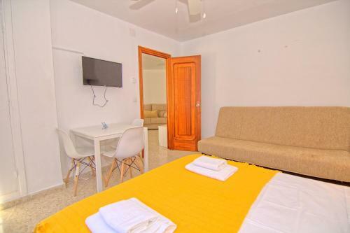 Low Cost Rooms Malaga River