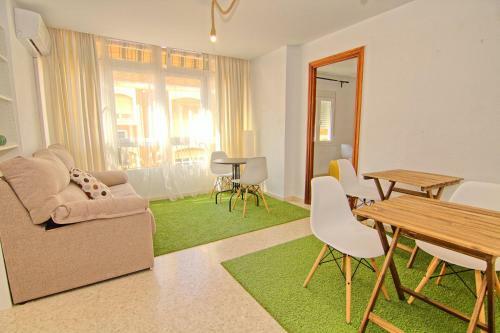 Low Cost Rooms Malaga River