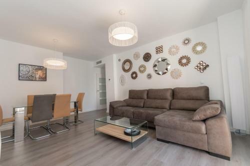 Apartamento Cubo's Malaga Suite Los Tilos