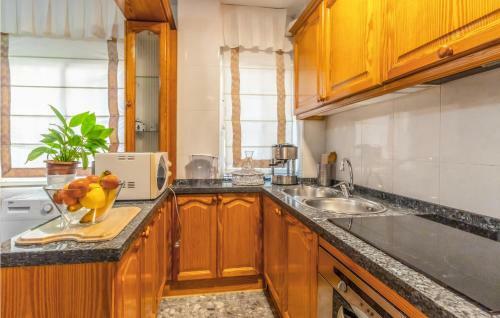 Awesome Home In M�laga W/ Wifi And 2 Bedrooms