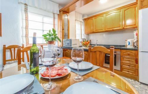 Awesome Home In M�laga W/ Wifi And 2 Bedrooms