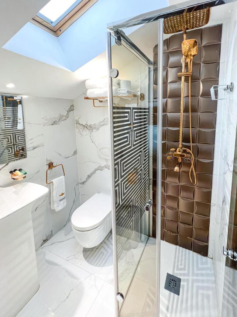 Anahita Boutique Hotel