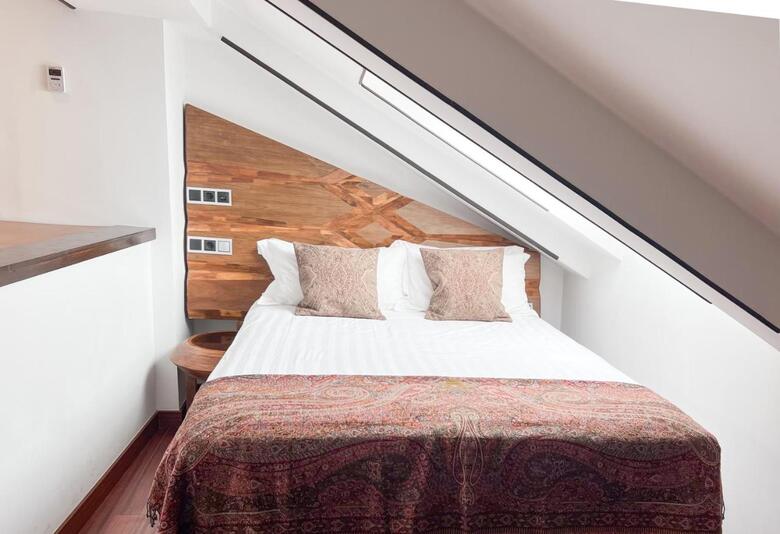 Anahita Boutique Hotel