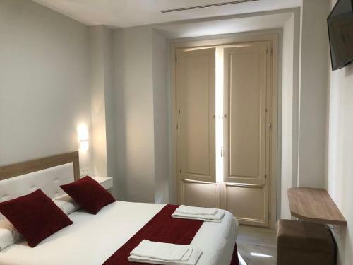 Hostal Pinar Malaga Rooms