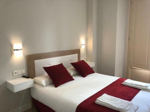 Hostal Pinar Malaga Rooms