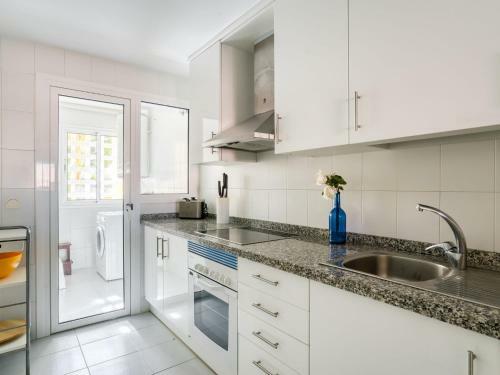 Comfortable Apartment In Manilva With Swimming Pool