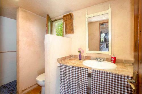 Manacor Villa Sleeps 8 With Pool And Air Con