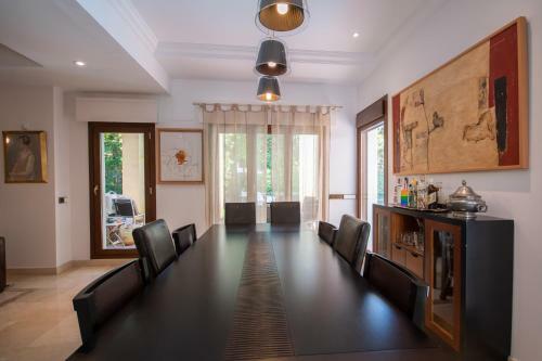 Luxury Beachside Villa In Los Monteros