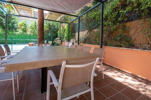 Luxury Beachside Villa In Los Monteros