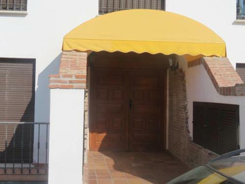 2-bed Apartment In A Superb Location With Pool
