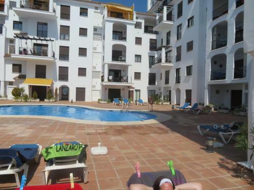 2-bed Apartment In A Superb Location With Pool