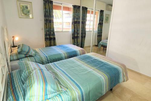 Parque de Marbella. Magn�fico Apartamento Para 6 Personas