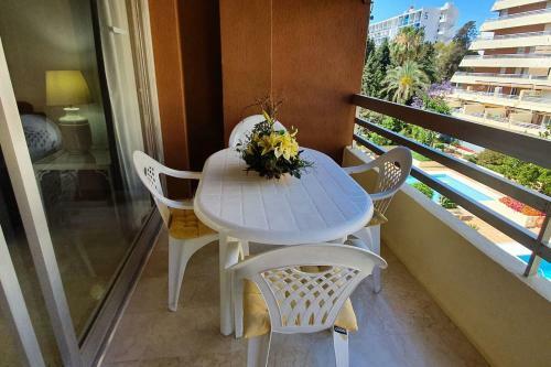 Parque de Marbella. Magn�fico Apartamento Para 6 Personas