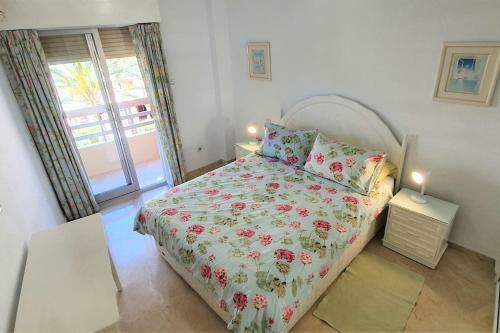 Parque de Marbella. Magn�fico Apartamento Para 6 Personas