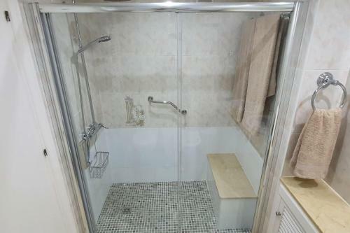 Parque de Marbella. Magn�fico Apartamento Para 6 Personas
