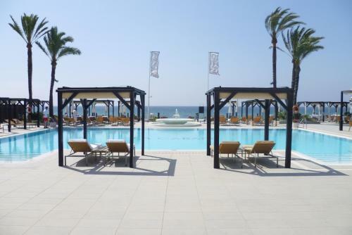 Apartamento 21052 - Heavenly Views From Frontline Penthouse