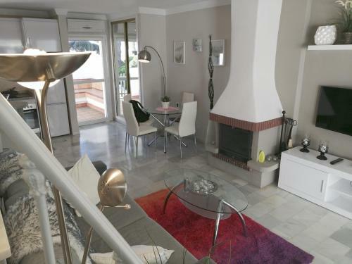 Casa Romero - Beautiful Villa, Corner By Pools, Full Kitchen, 3 Terraces, Internet, Netflix