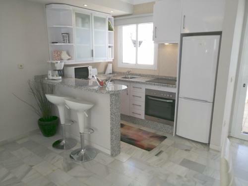 Casa Romero - Beautiful Villa, Corner By Pools, Full Kitchen, 3 Terraces, Internet, Netflix