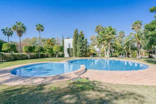 Oleholidays Guadalmina Golf Plaza