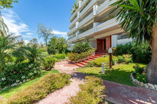 Guadalmina Beach Apartment By Dahlia Group