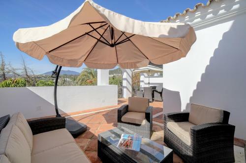 Modern Two Bedroom Duplex Pent House Apartment In Sierra Blanca