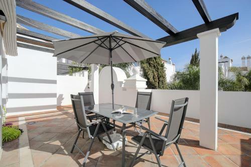 Modern Two Bedroom Duplex Pent House Apartment In Sierra Blanca