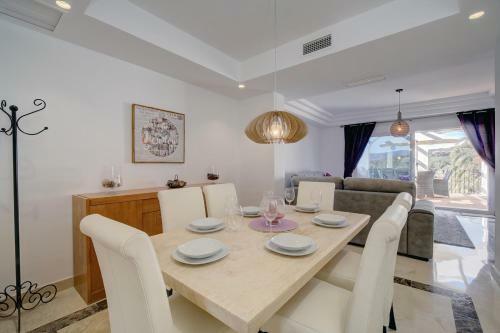 Modern Two Bedroom Duplex Pent House Apartment In Sierra Blanca